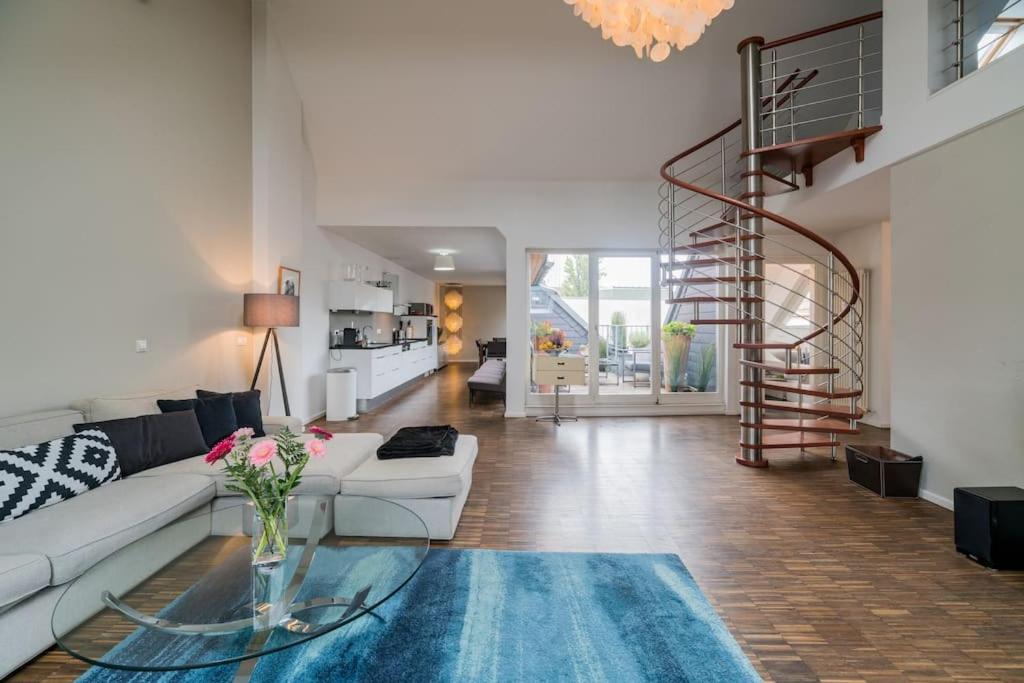 Ruhige Dachwohnung Mit Terrasse Berlin Mitte - Spacious Modern Rooftop Loft In Berlin Mitte 외부 사진
