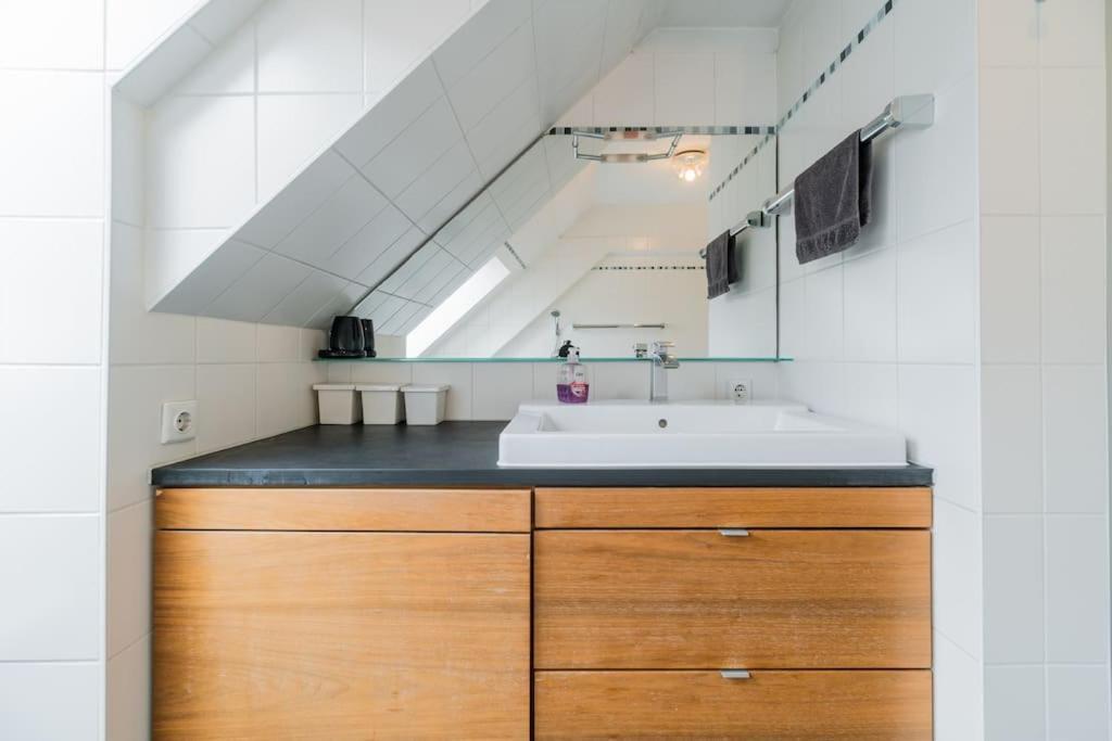Ruhige Dachwohnung Mit Terrasse Berlin Mitte - Spacious Modern Rooftop Loft In Berlin Mitte 외부 사진