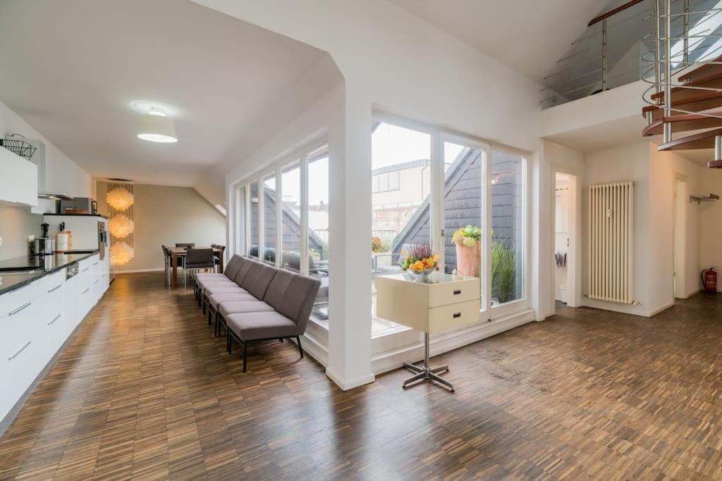 Ruhige Dachwohnung Mit Terrasse Berlin Mitte - Spacious Modern Rooftop Loft In Berlin Mitte 외부 사진