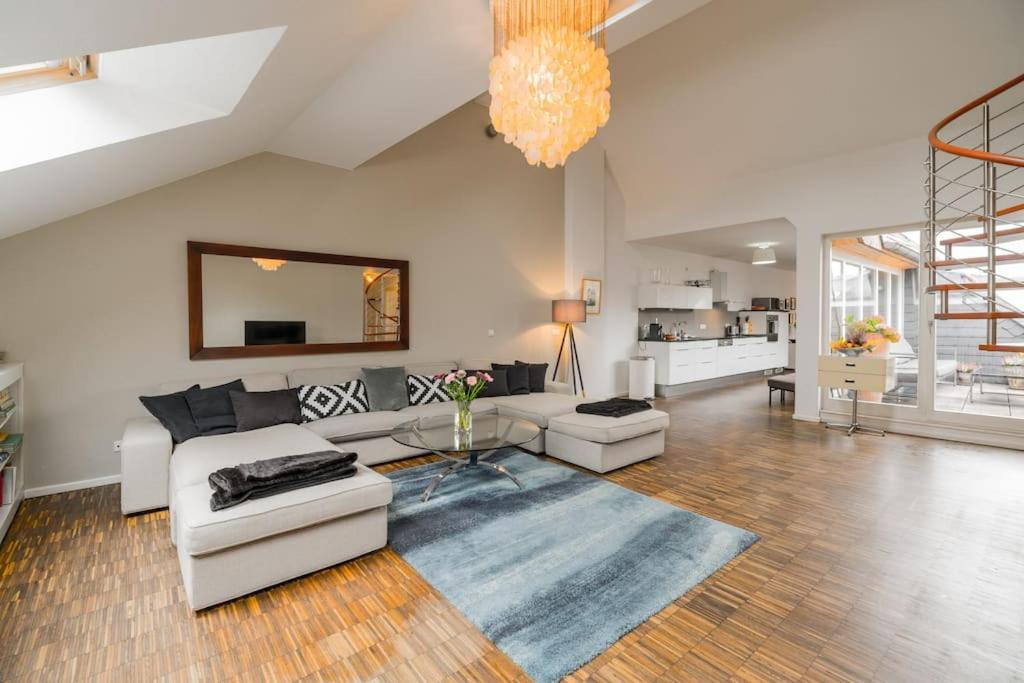 Ruhige Dachwohnung Mit Terrasse Berlin Mitte - Spacious Modern Rooftop Loft In Berlin Mitte 외부 사진